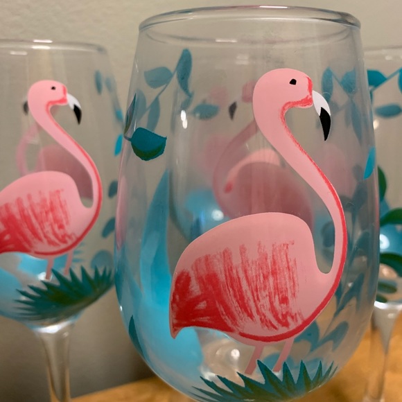 Flamingo set of 4 wine glasses - Picture 2 of 5